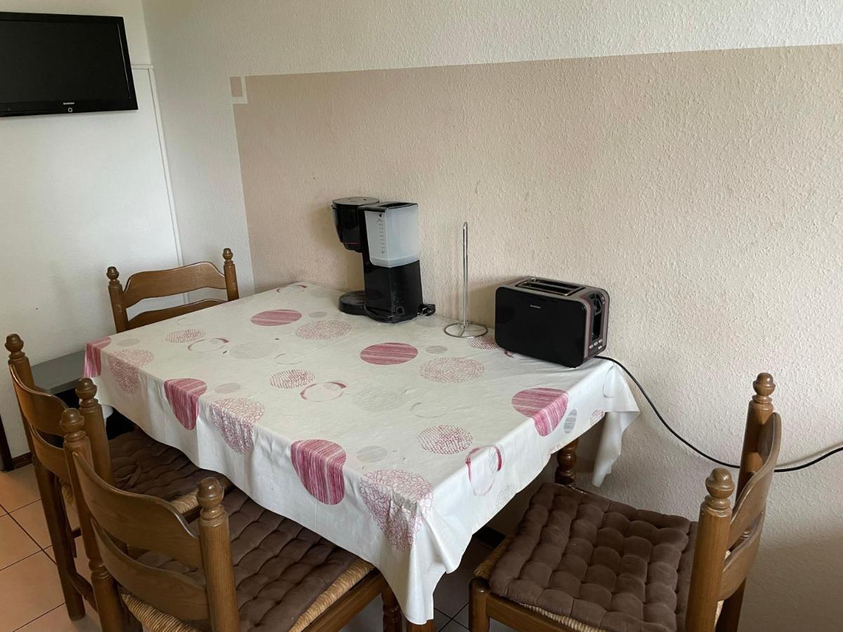 Schoene Einfache Ferienwohnung Mitten In Олденбург Екстериор снимка